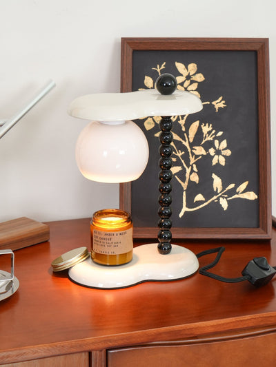 Viloce Resin Traditional Table Lamp