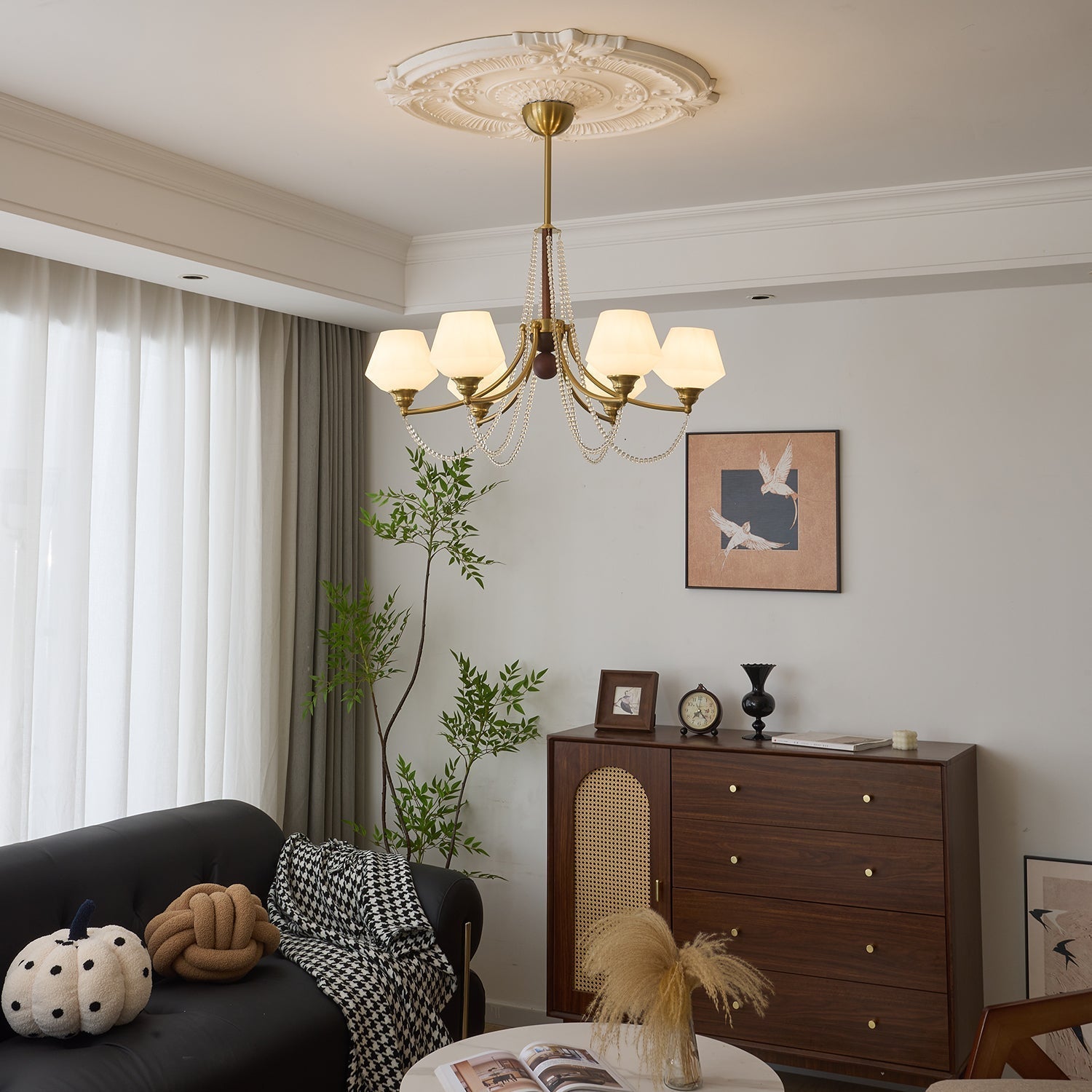 Othaus Traditional Elegance Vintage Wood Chandelier