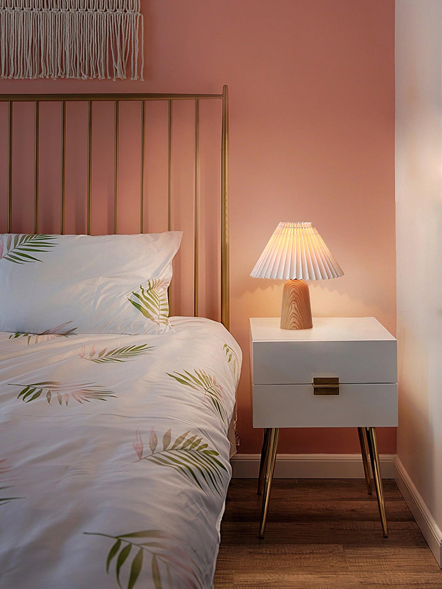 Sylineria Minimalist Wood Table Lamp
