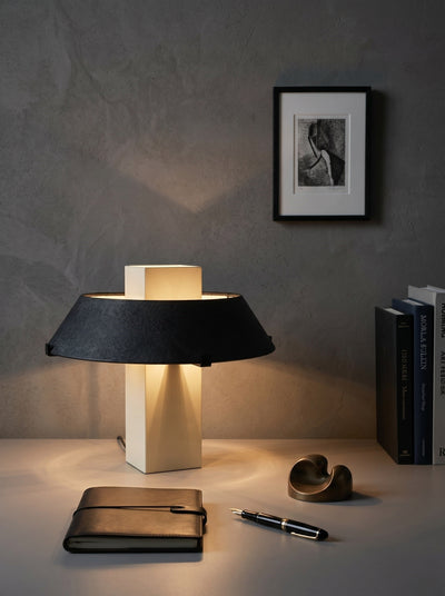 Cruz Table Lamp