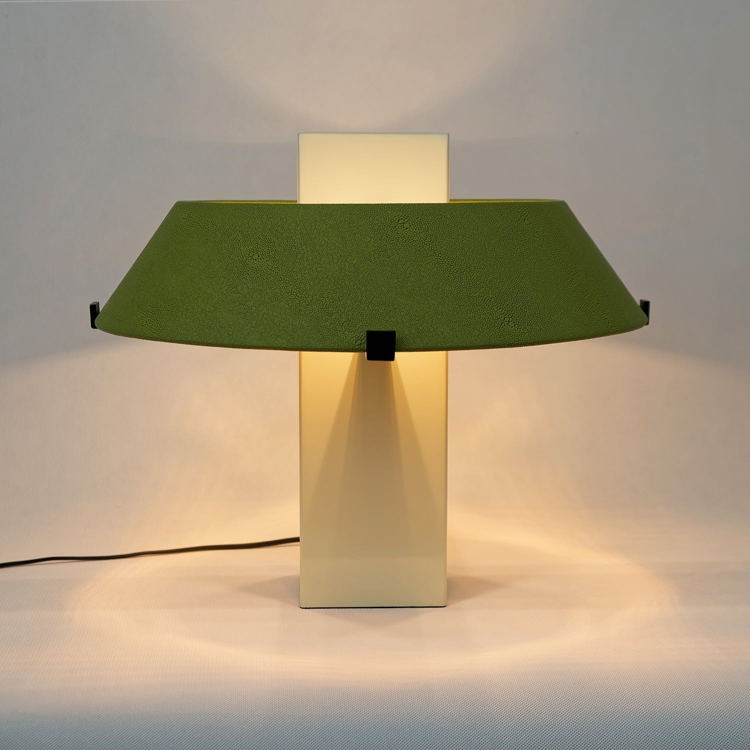 Cruz Table Lamp