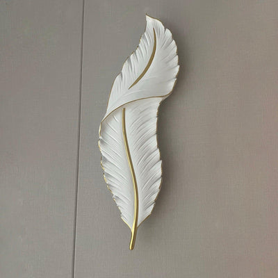 Arvess Individual Creativity Feather Resin Wall Lamp