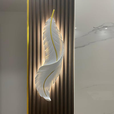 Arvess Individual Creativity Feather Resin Wall Lamp