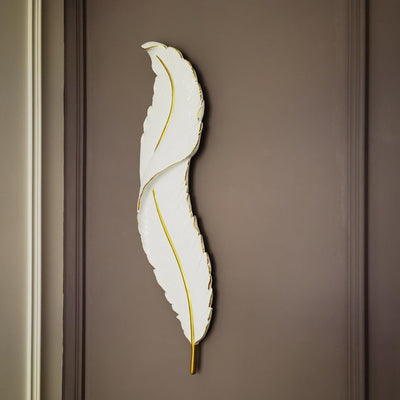 Arvess Individual Creativity Feather Resin Wall Lamp