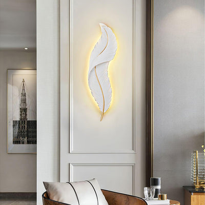 Arvess Individual Creativity Feather Resin Wall Lamp