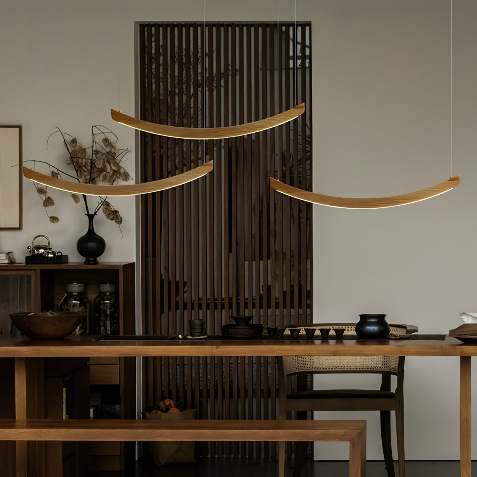 Sororelle Crescent Pendant Lamp