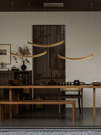 Sororelle Crescent Pendant Lamp