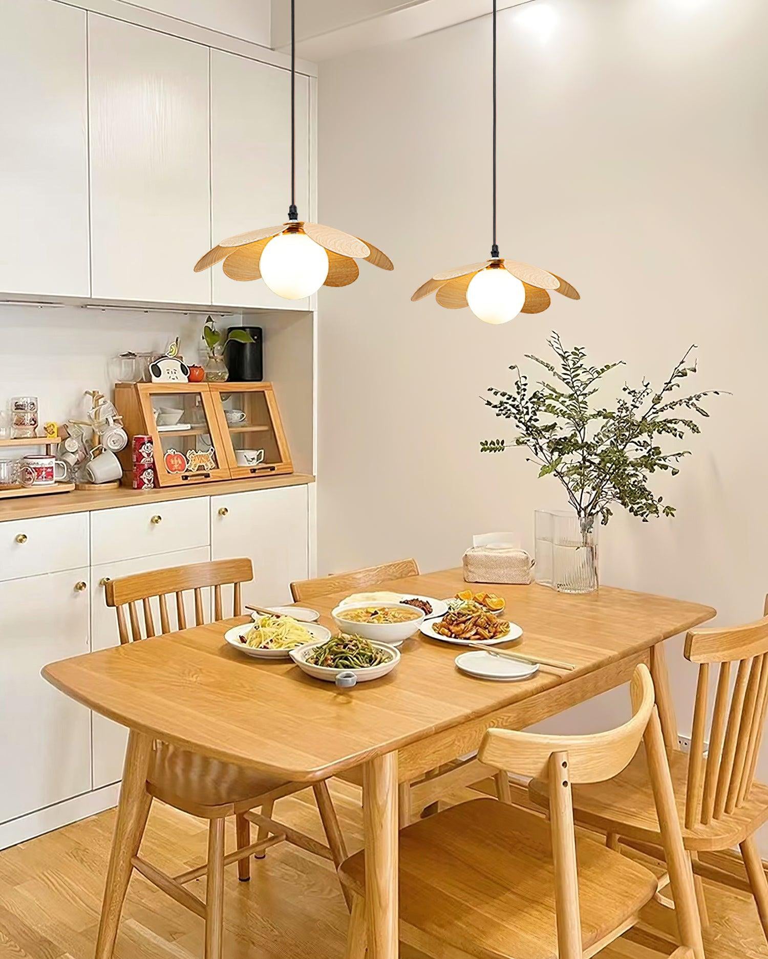 Arlenis Glass Minimalistic Pendant Lamp