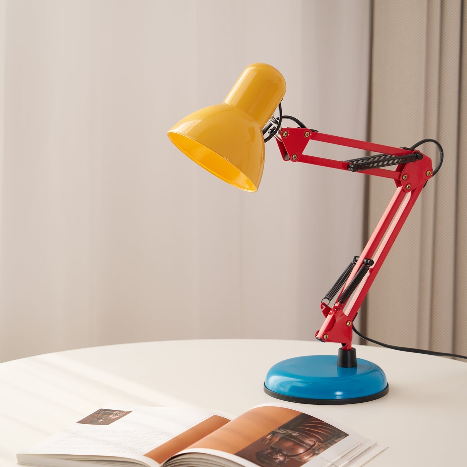 Aven Modern Table Lamp