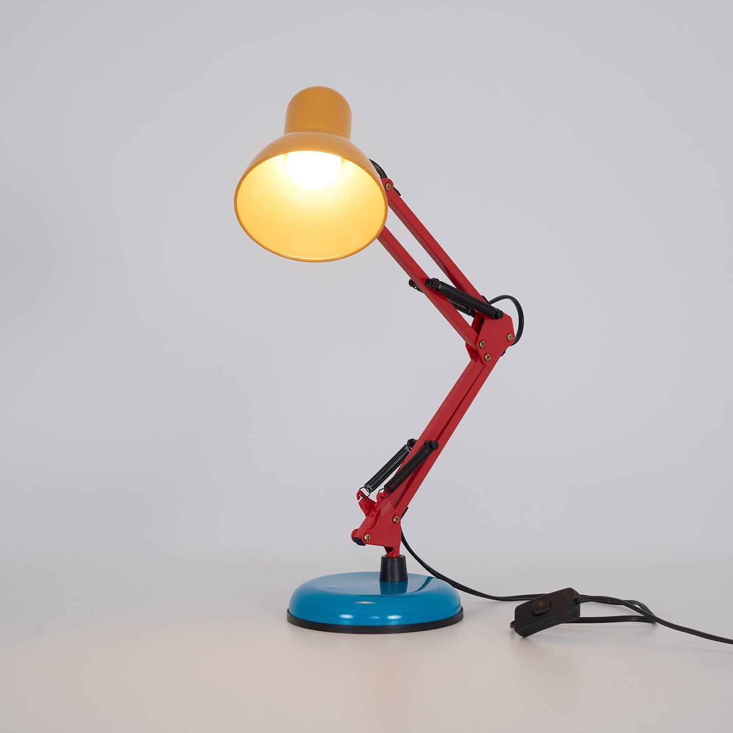 Aven Modern Table Lamp