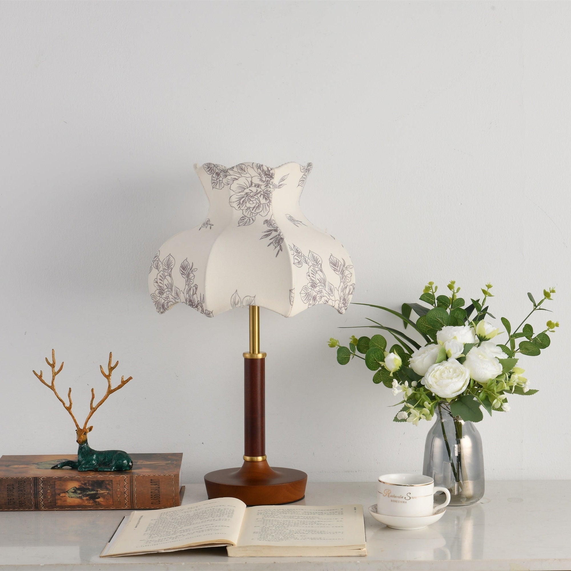 Naomi Vintage Table Lamp