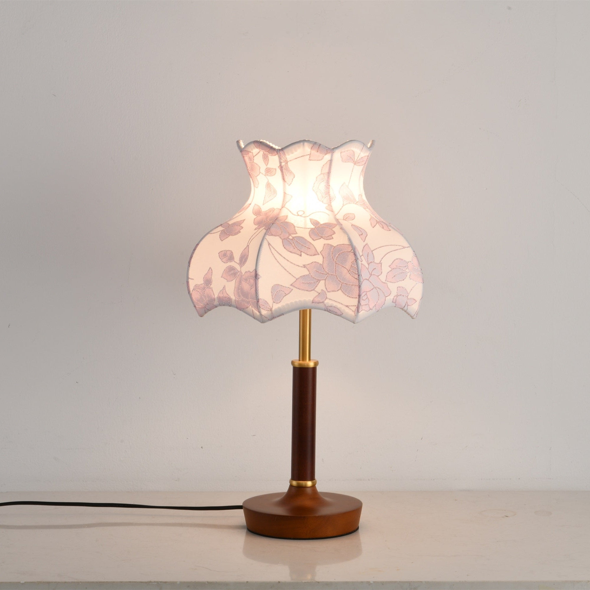 Naomi Vintage Table Lamp