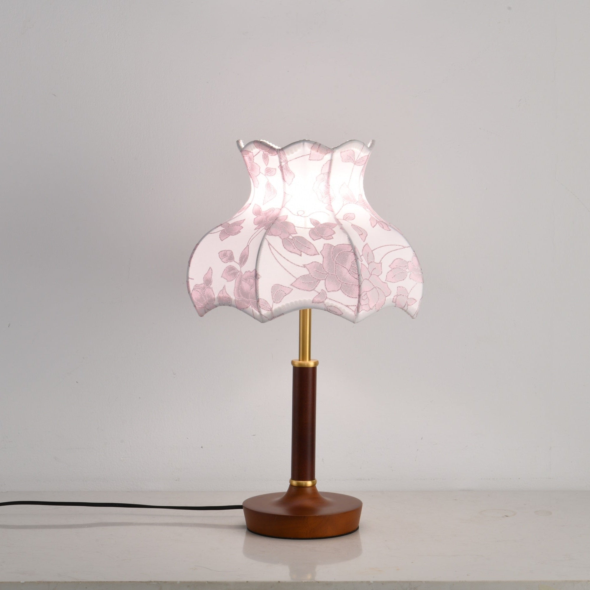Naomi Vintage Table Lamp