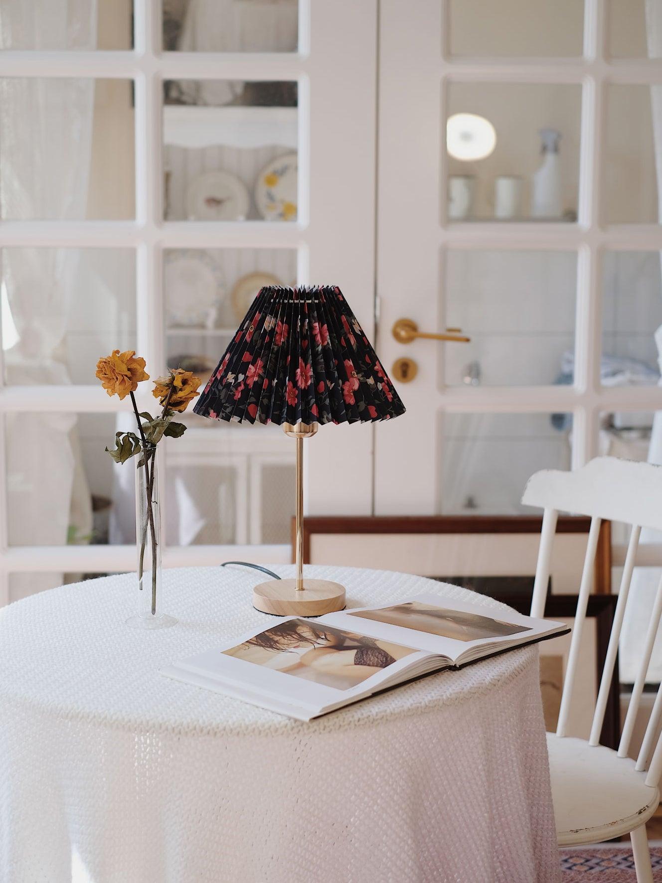 Zevelyra Fabric Table Lamp