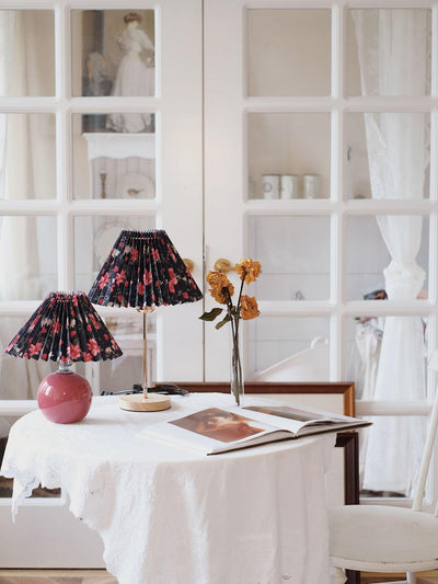Zevelyra Fabric Table Lamp