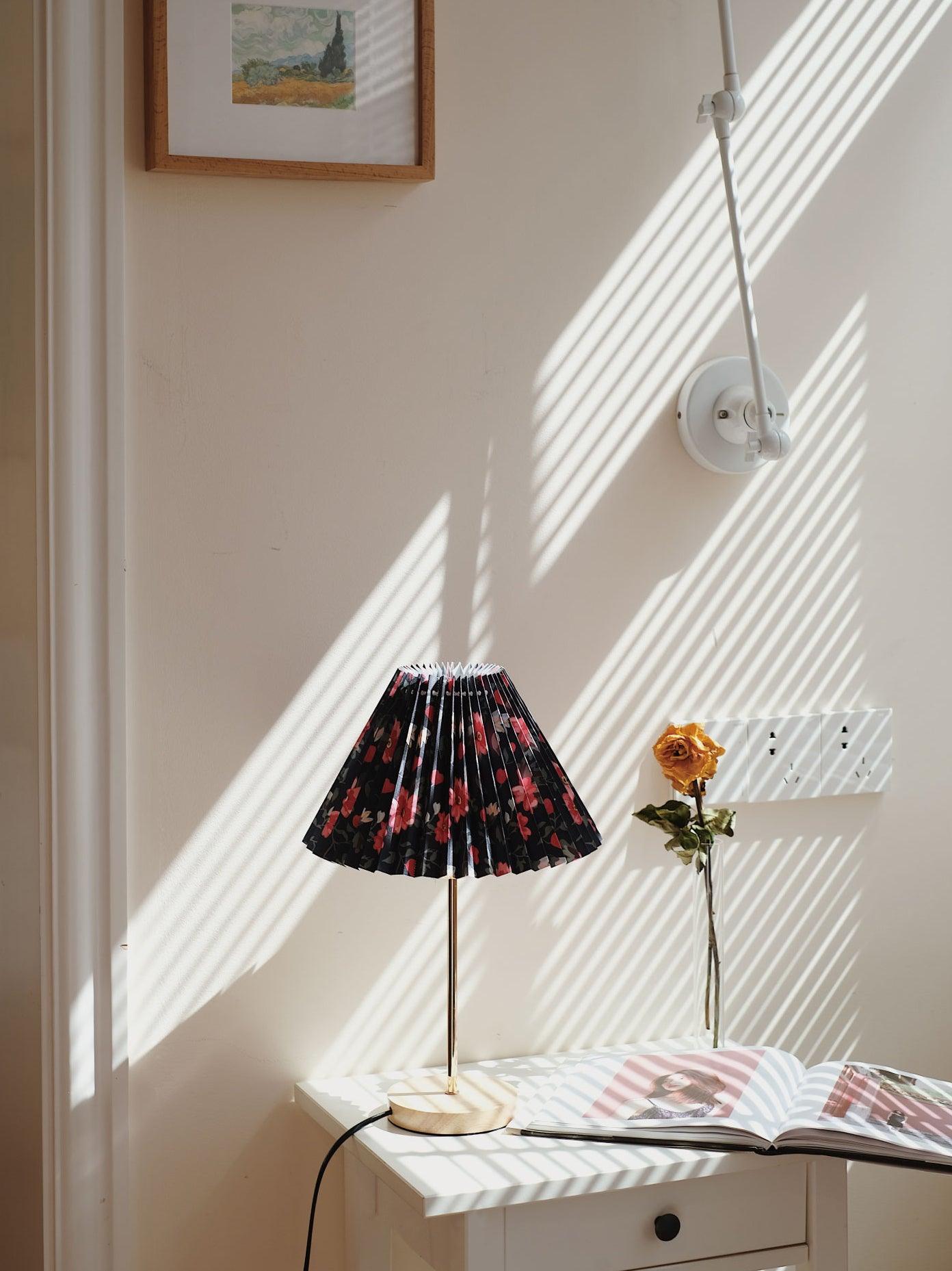 Zevelyra Fabric Table Lamp
