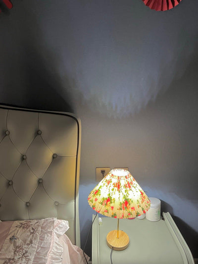 Zevelyra Fabric Table Lamp