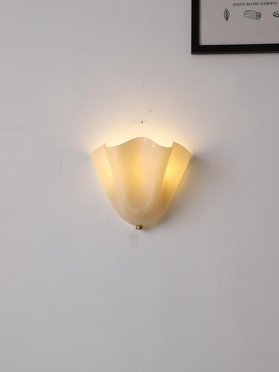 Fiorahaven Flower Glass Indoor Wall Light