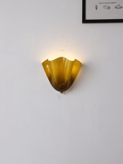 Fiorahaven Flower Glass Indoor Wall Light