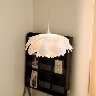 Niv Floral Pendant Lamp