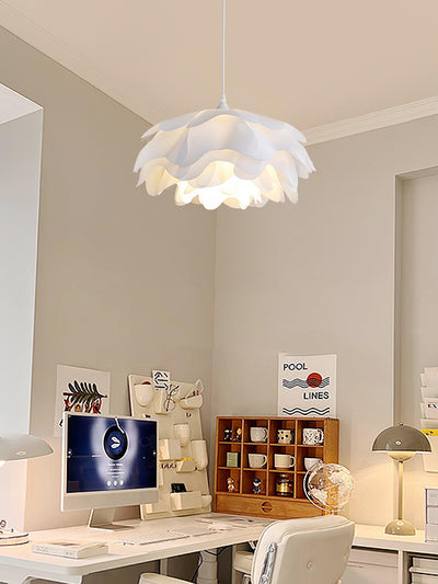 Niv Floral Pendant Lamp
