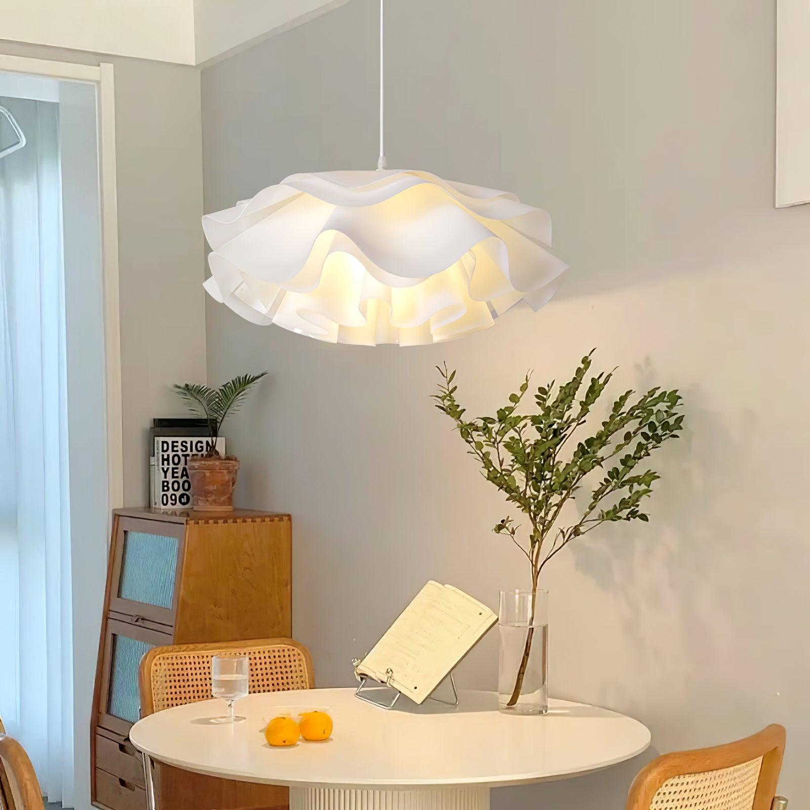 Niv Floral Pendant Lamp