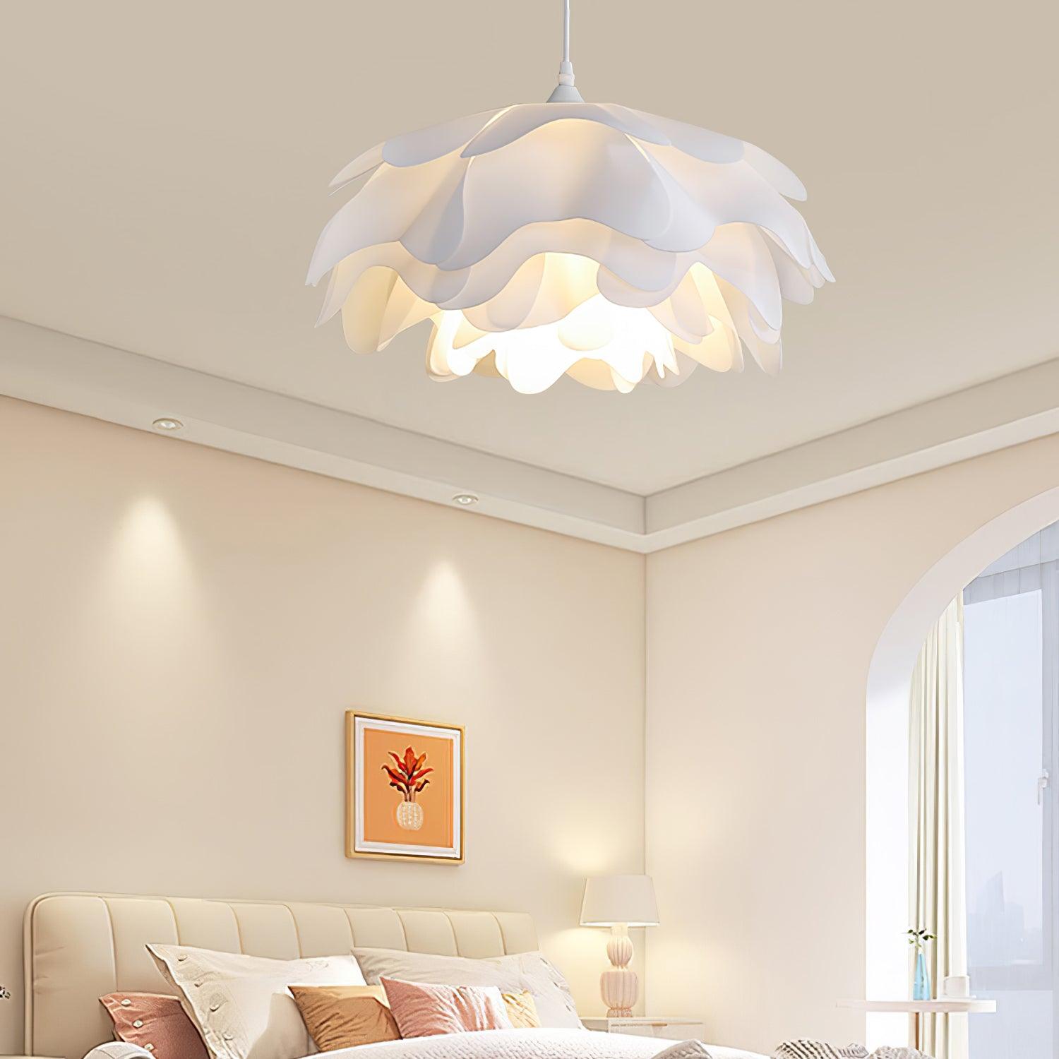 Niv Floral Pendant Lamp