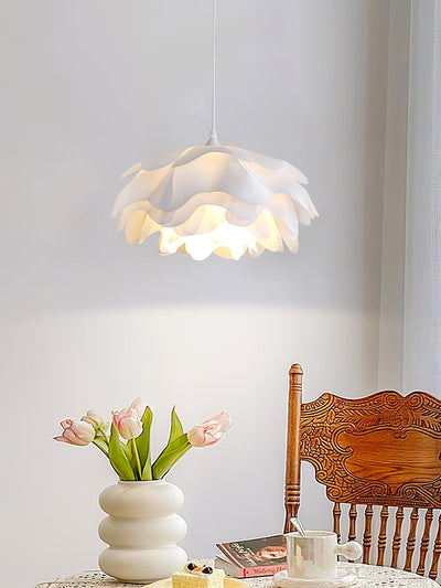 Niv Floral Pendant Lamp