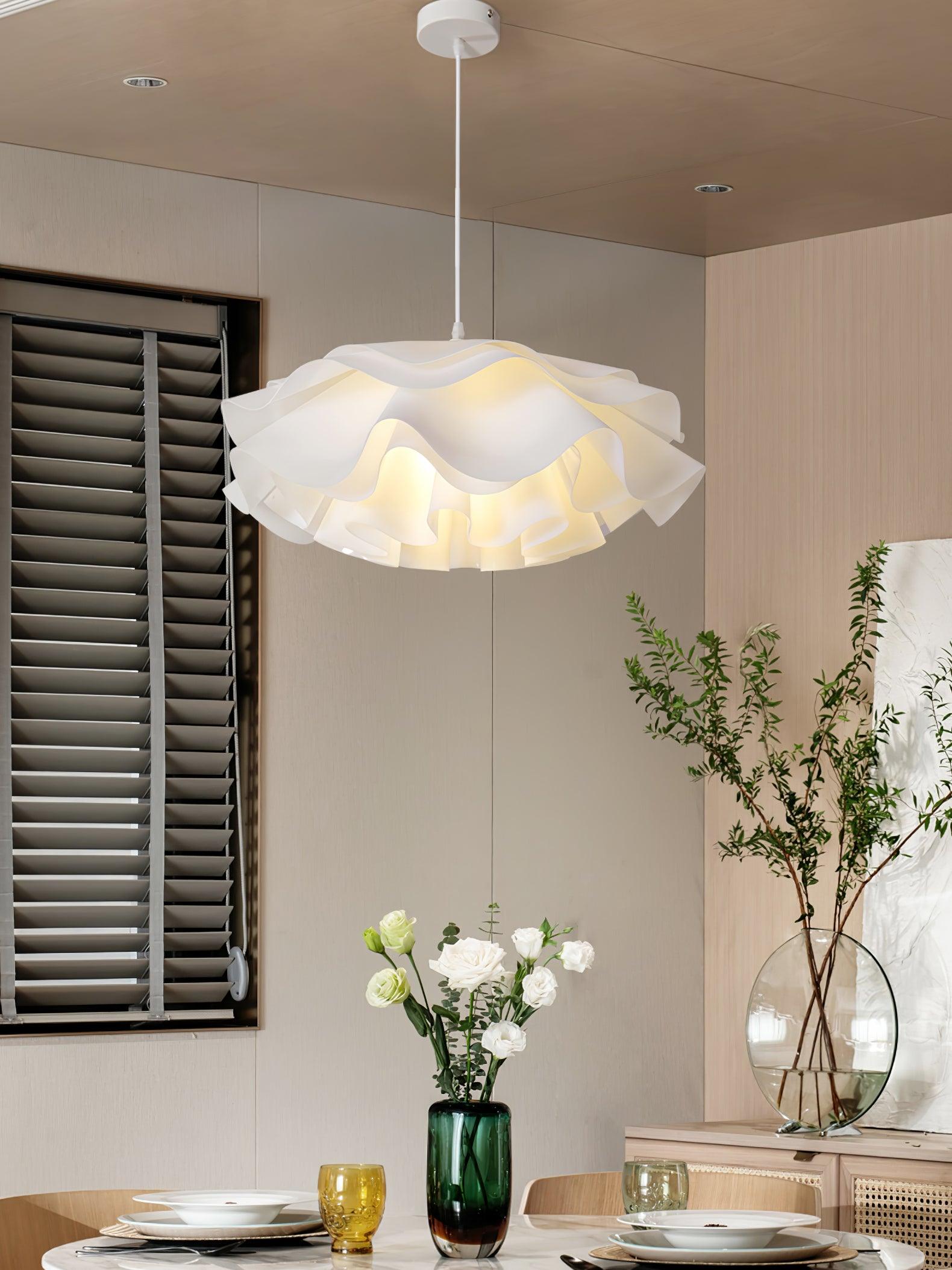 Niv Floral Pendant Lamp