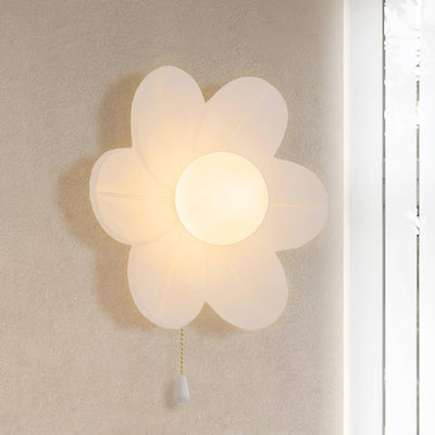 Acroma Nordic Art Flowers Resin Wall Lamp