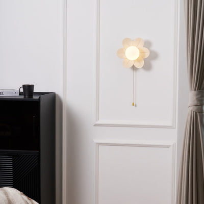 Acroma Nordic Art Flowers Resin Wall Lamp