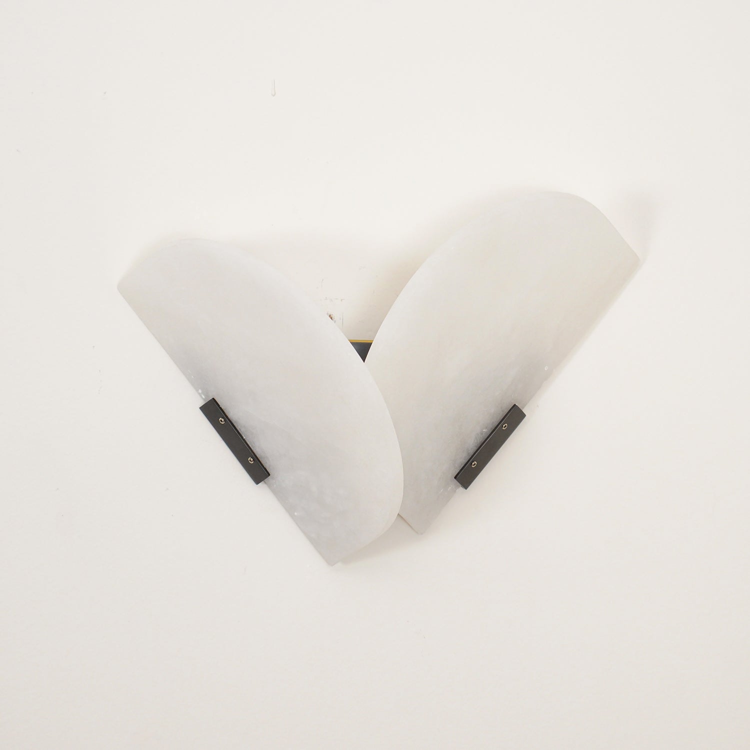 Pase Heart Alabaster Wall Light