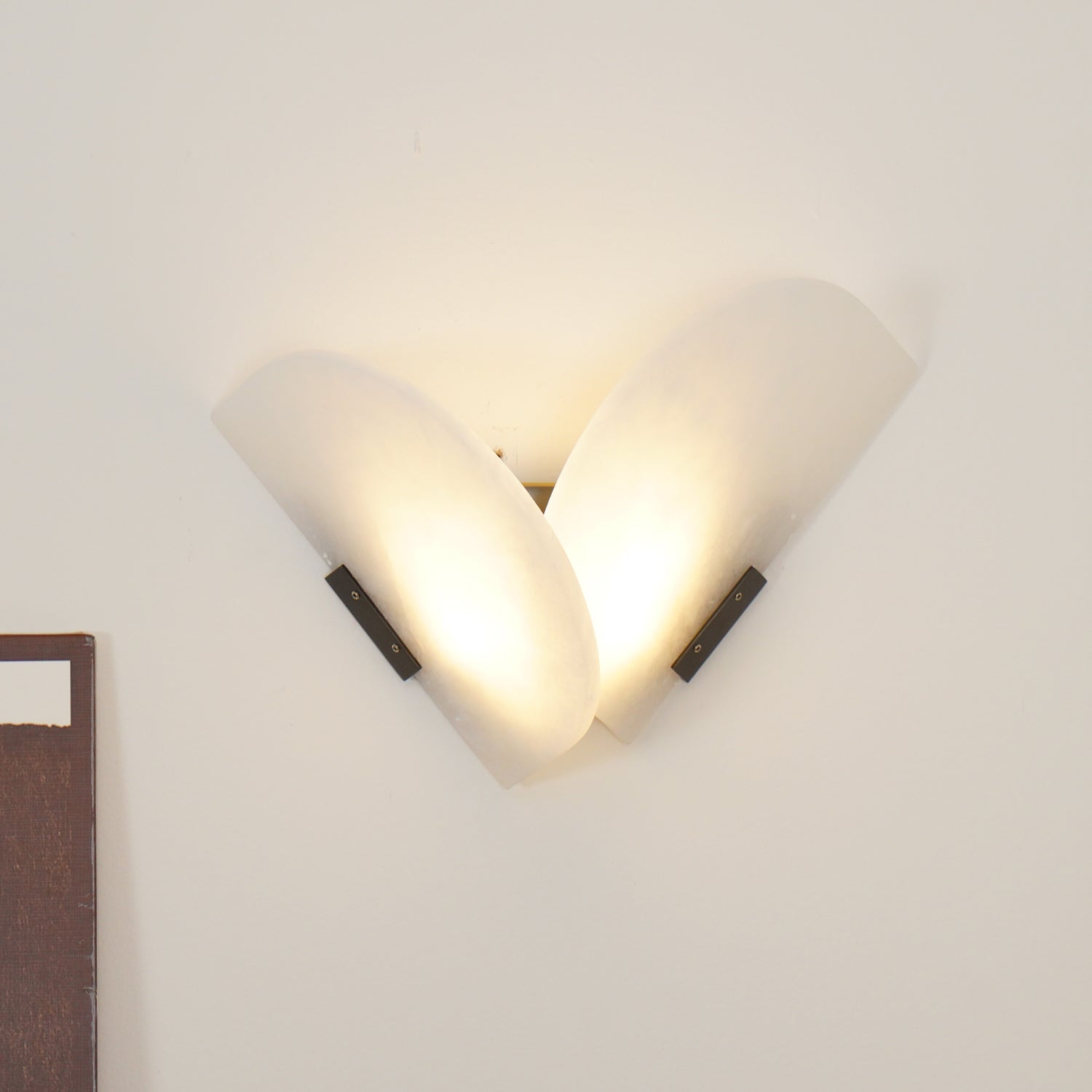 Pase Heart Alabaster Wall Light