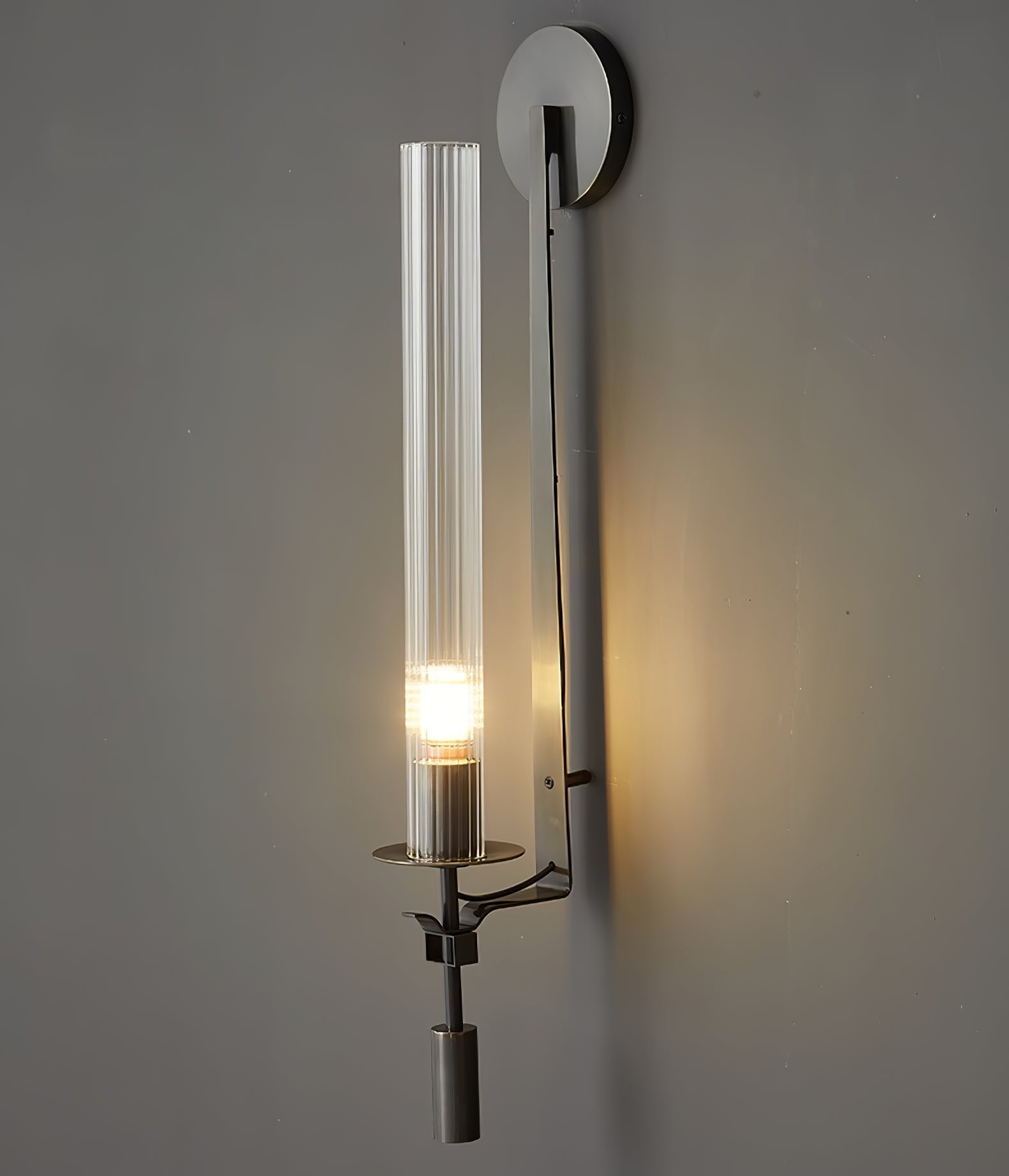 Veloora Wall Lamp Brass Minimalist Ribbed Glass