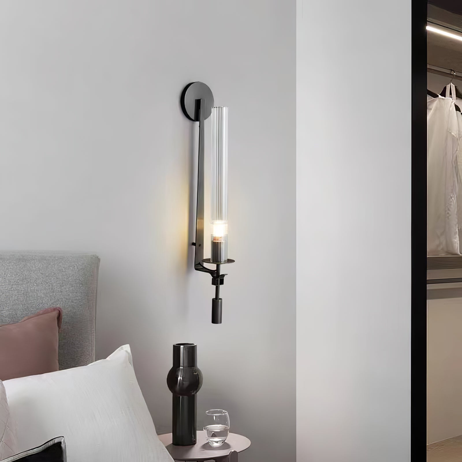 Veloora Wall Lamp Brass Minimalist Ribbed Glass