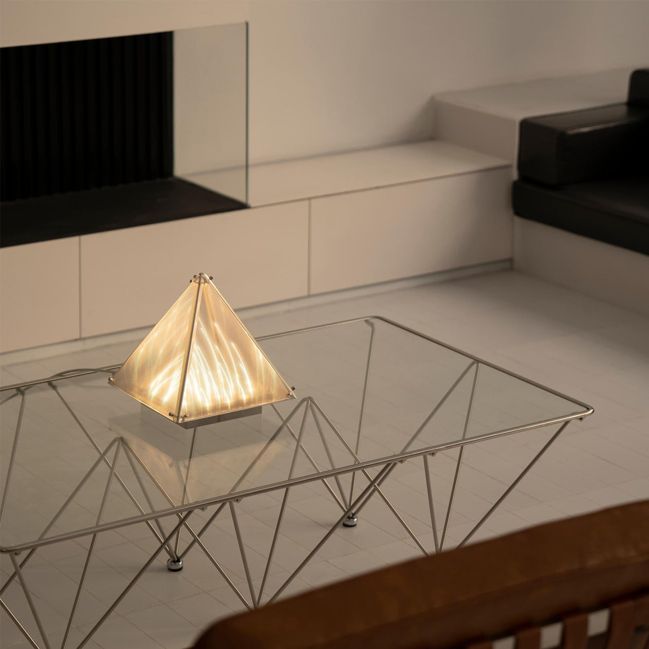 Lumoielle Table Lamp