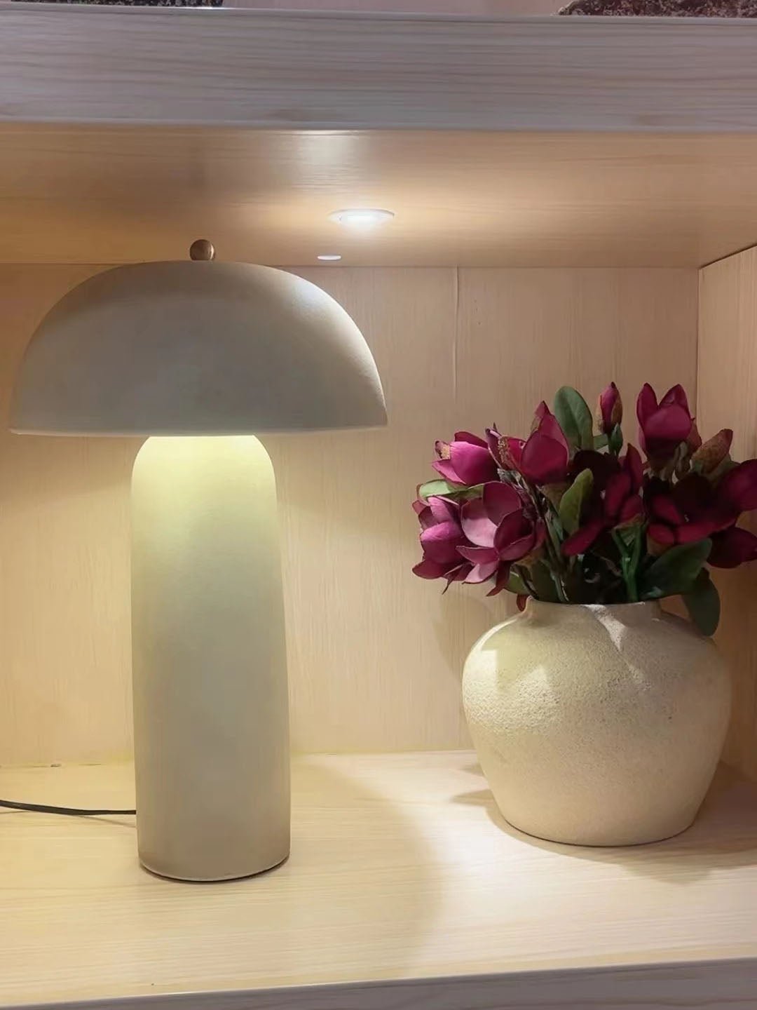 Brolen Ceramic Minimalist Table Lamp