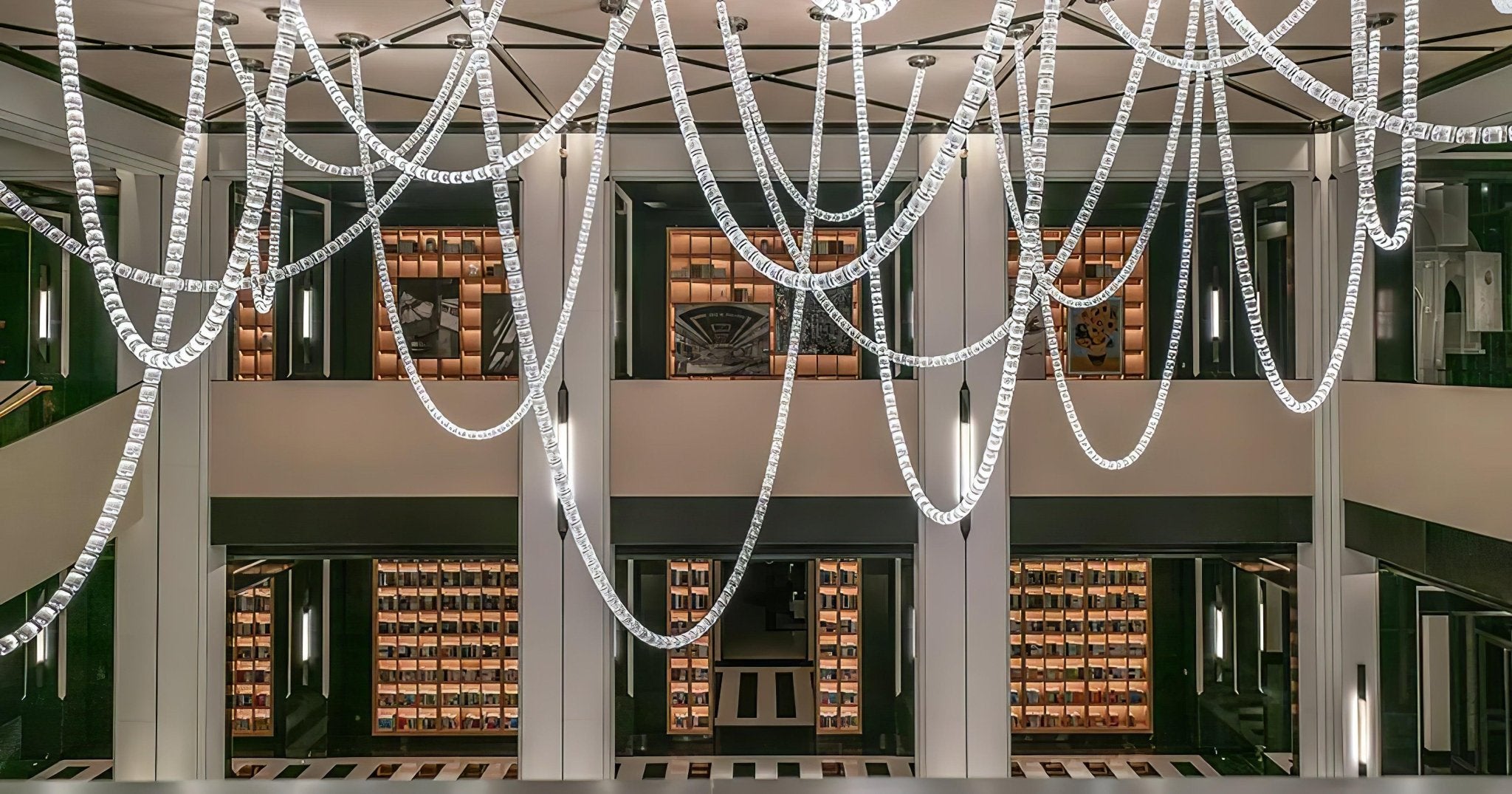 Nysilisra Luxe Crystal Pendant Light