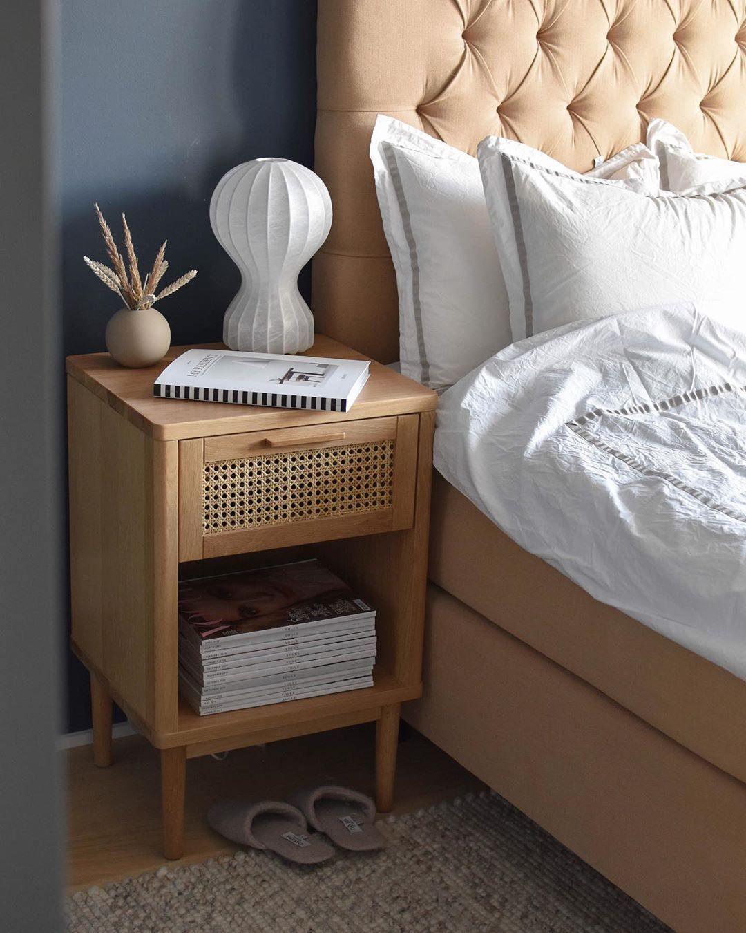 Lirove Steel Sculptural Table Lamp