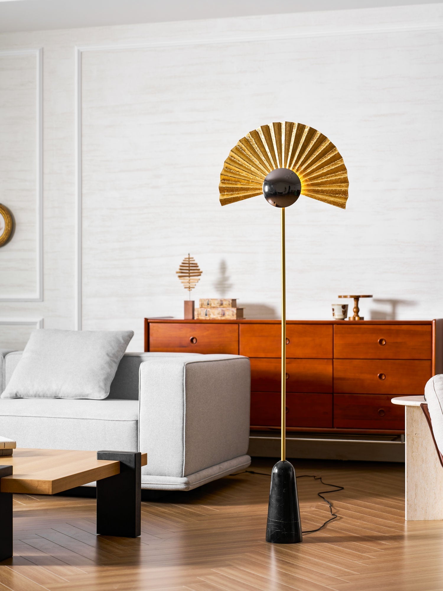 Solvaar Gilded Fan Floor Lamp