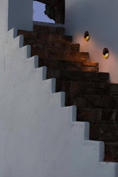 Xevan Elegance Simplicity Glow Wall Light