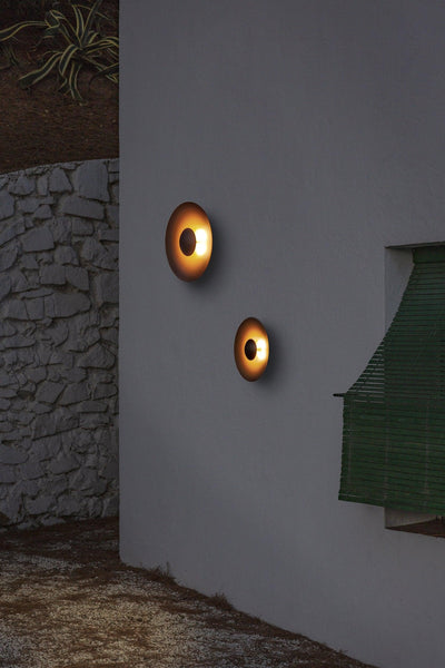 Xevan Elegance Simplicity Glow Wall Light