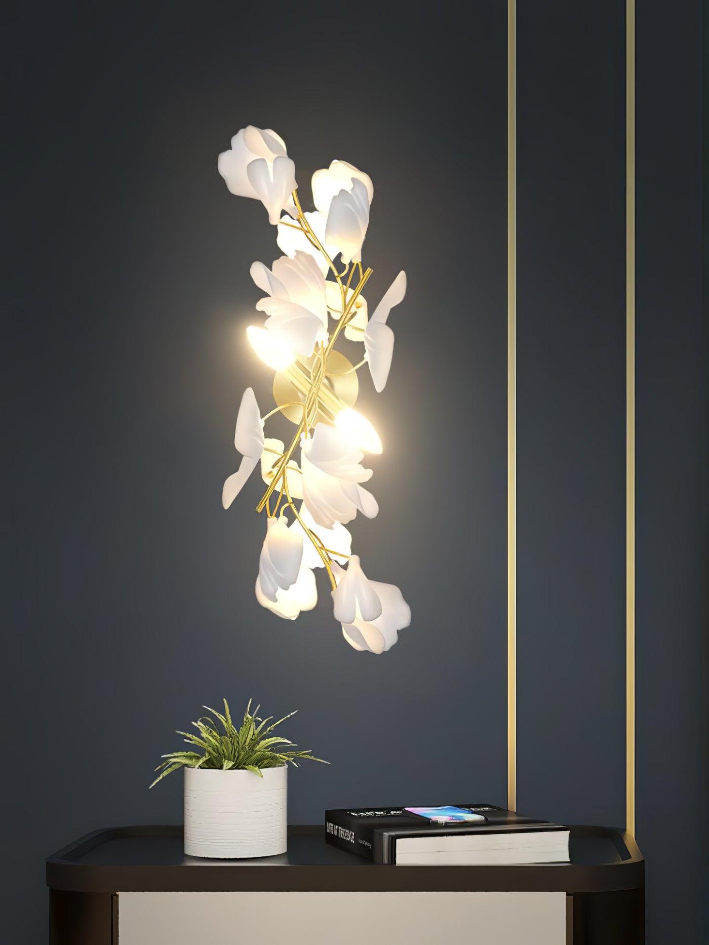 Solivaya Wall Lamp Gingko Flowers Brass