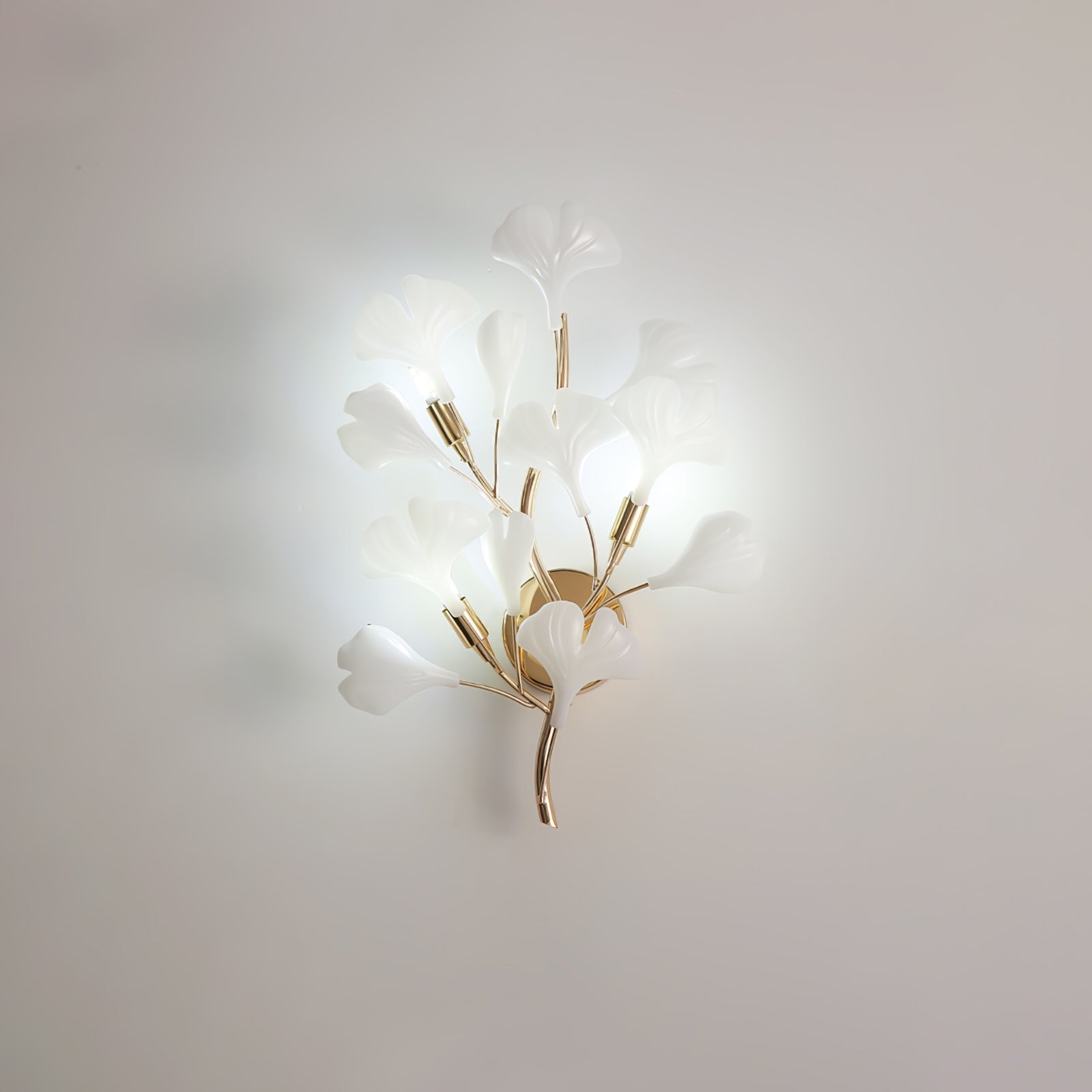 Oakes Postmodern Luxury Gingko Ceramics Wall Lamp