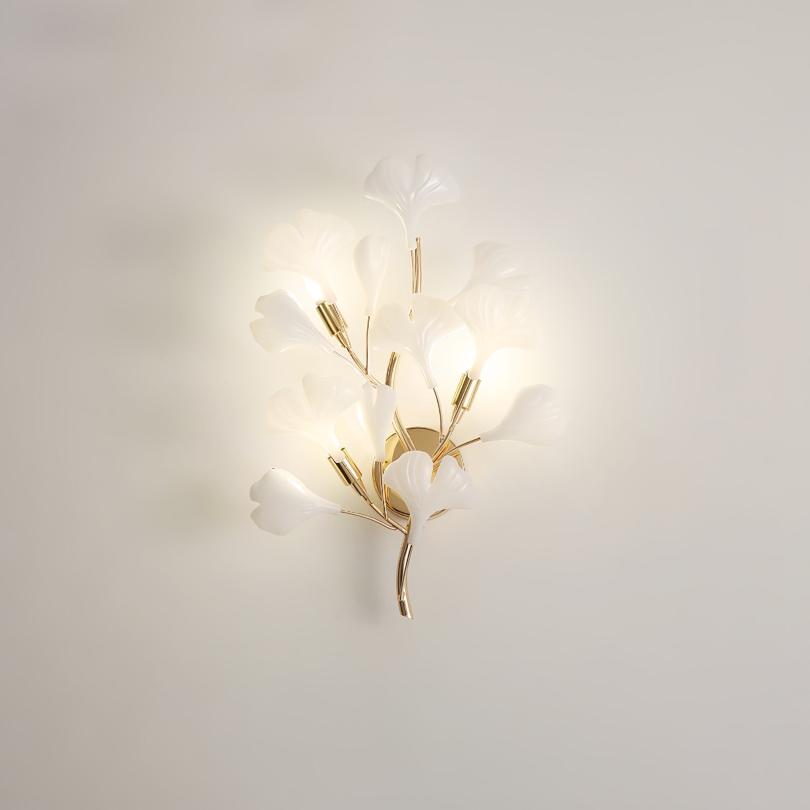 Oakes Postmodern Luxury Gingko Ceramics Wall Lamp