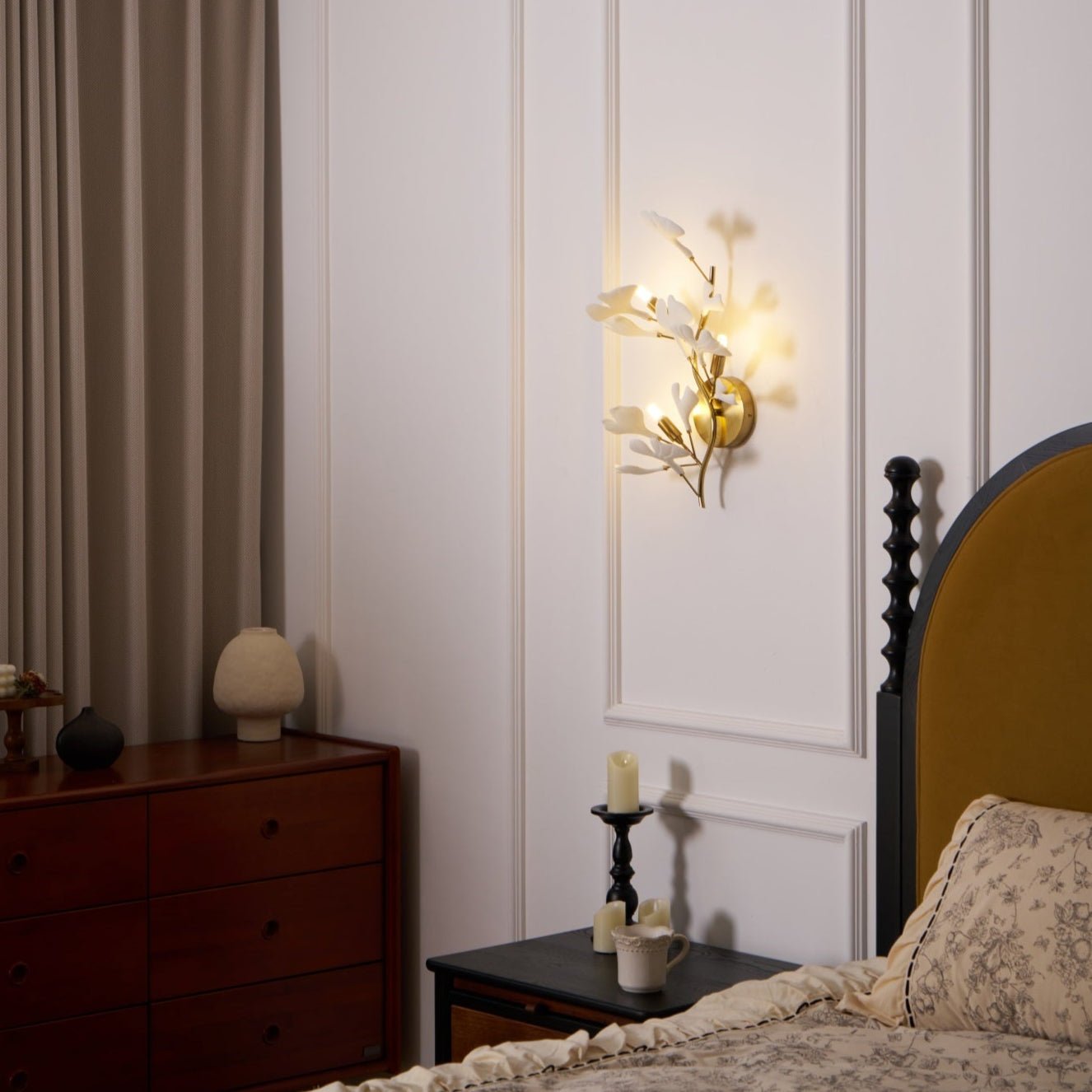 Oakes Postmodern Luxury Gingko Ceramics Wall Lamp