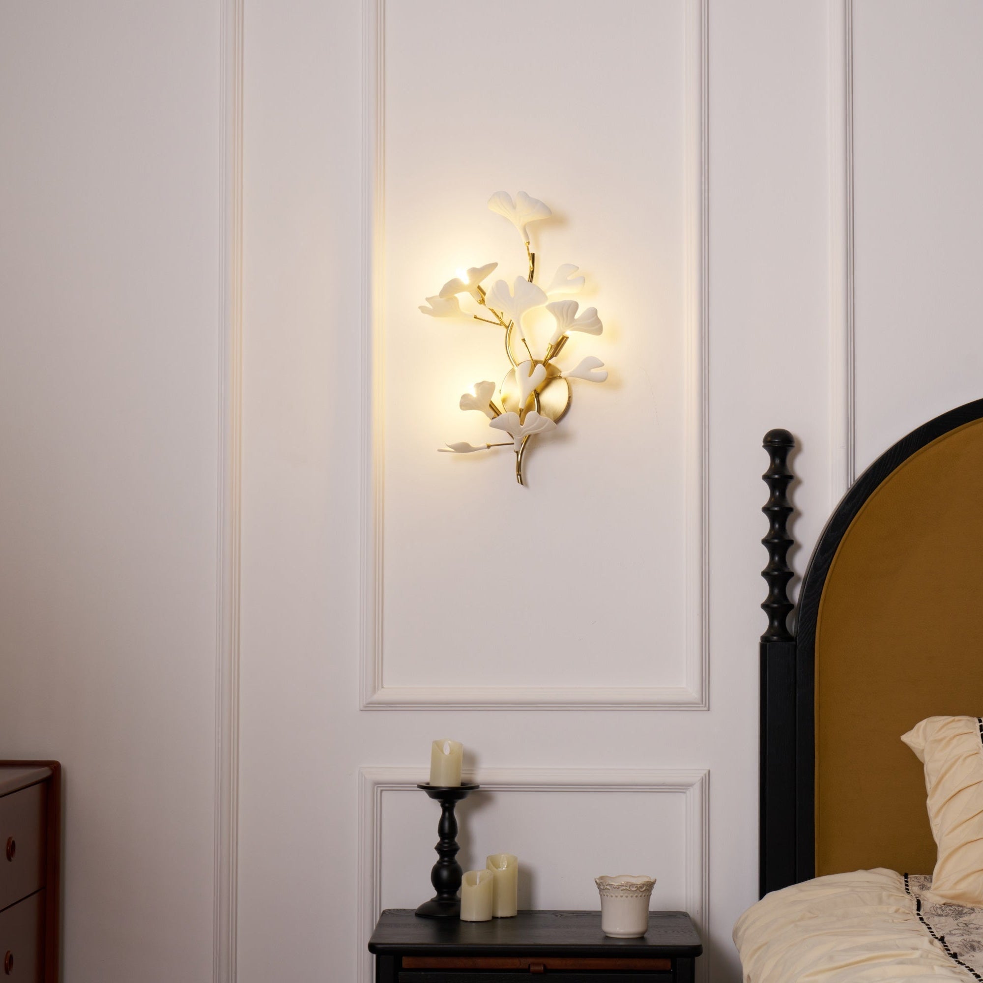 Oakes Postmodern Luxury Gingko Ceramics Wall Lamp