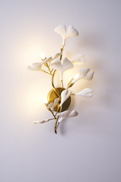 Oakes Postmodern Luxury Gingko Ceramics Wall Lamp