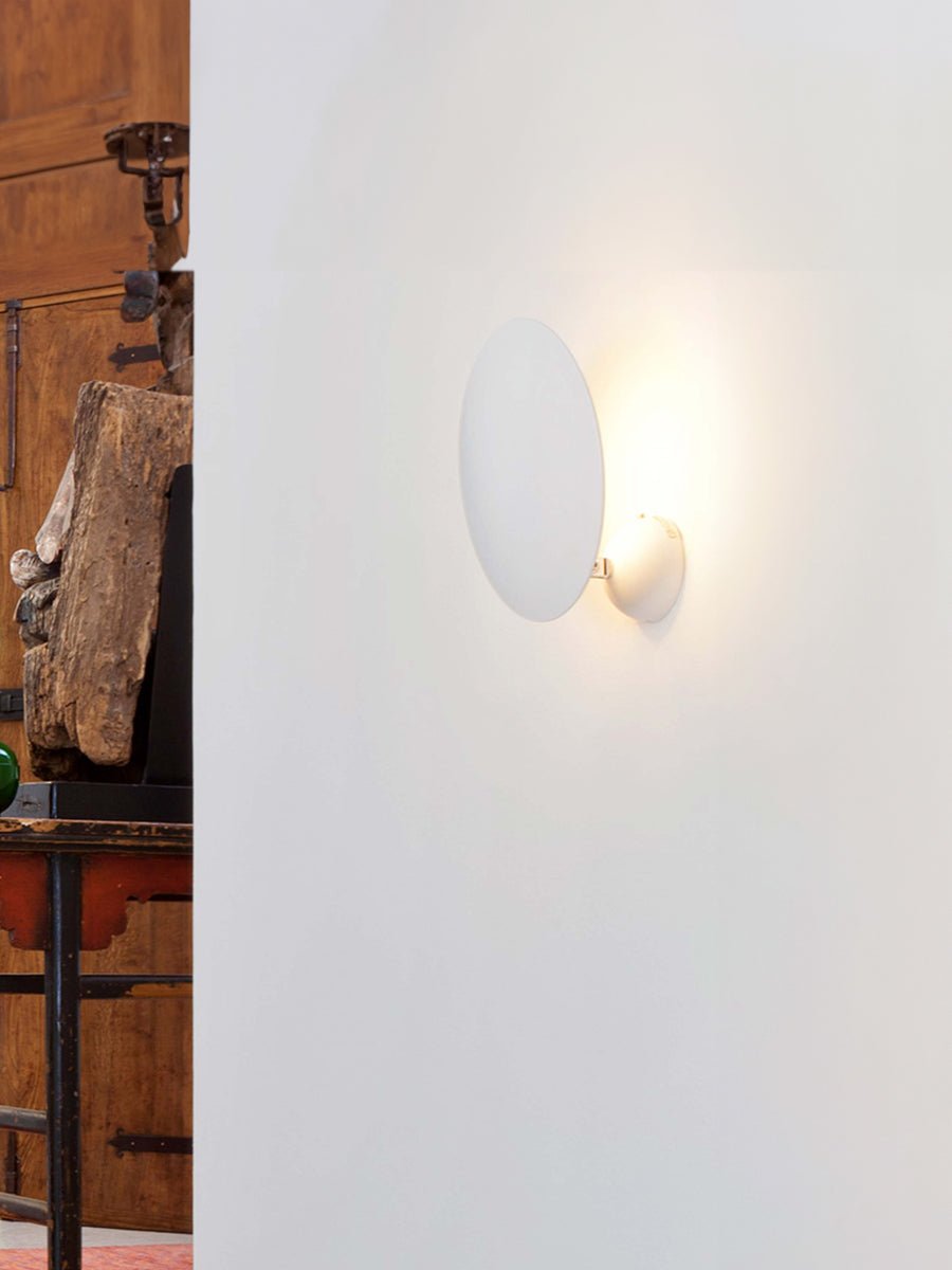 Leontine Indoor Wall Lamp