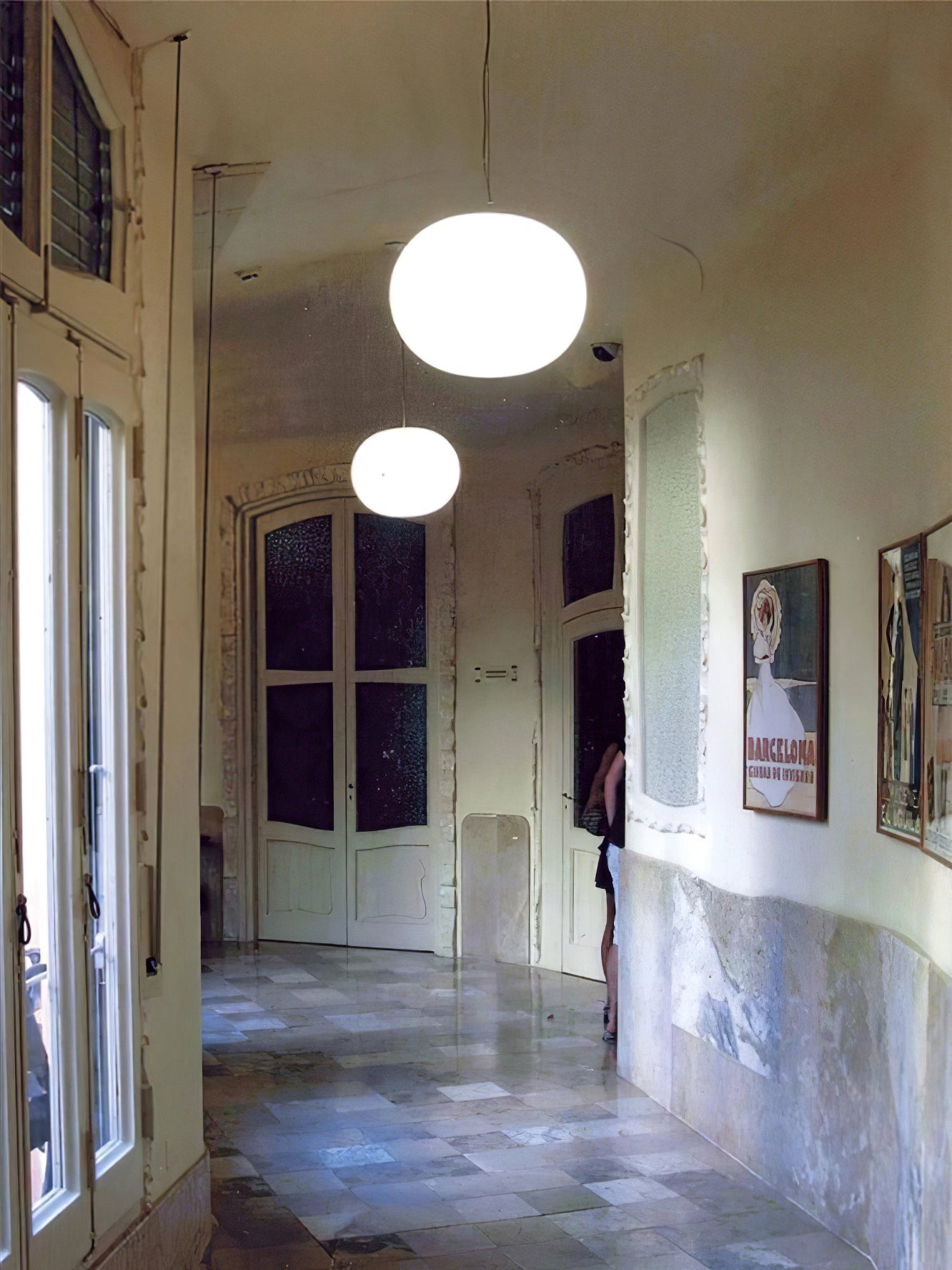 Qersy Modern Glass Pendant Lamp